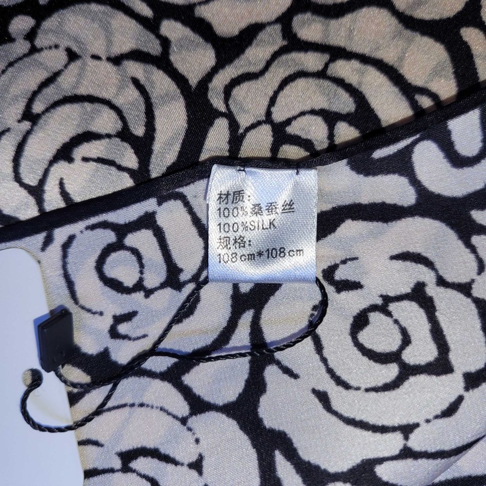 NWT Genuine 100% Mulberry Silk Satin Scarf 41"x41" Large Square Shawl 5966 - Picture 3 of 6